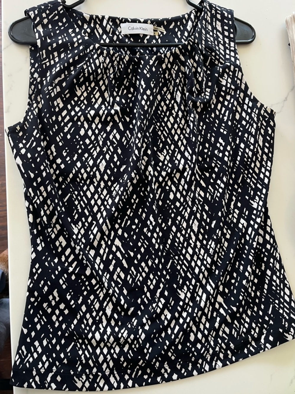 Calvin Klein Black & White Geometric Sleeveless top